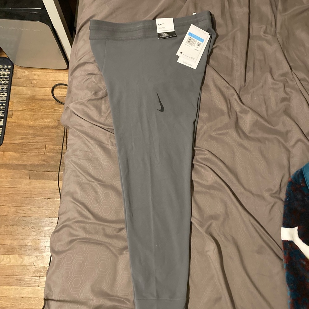 Nike yoga tights